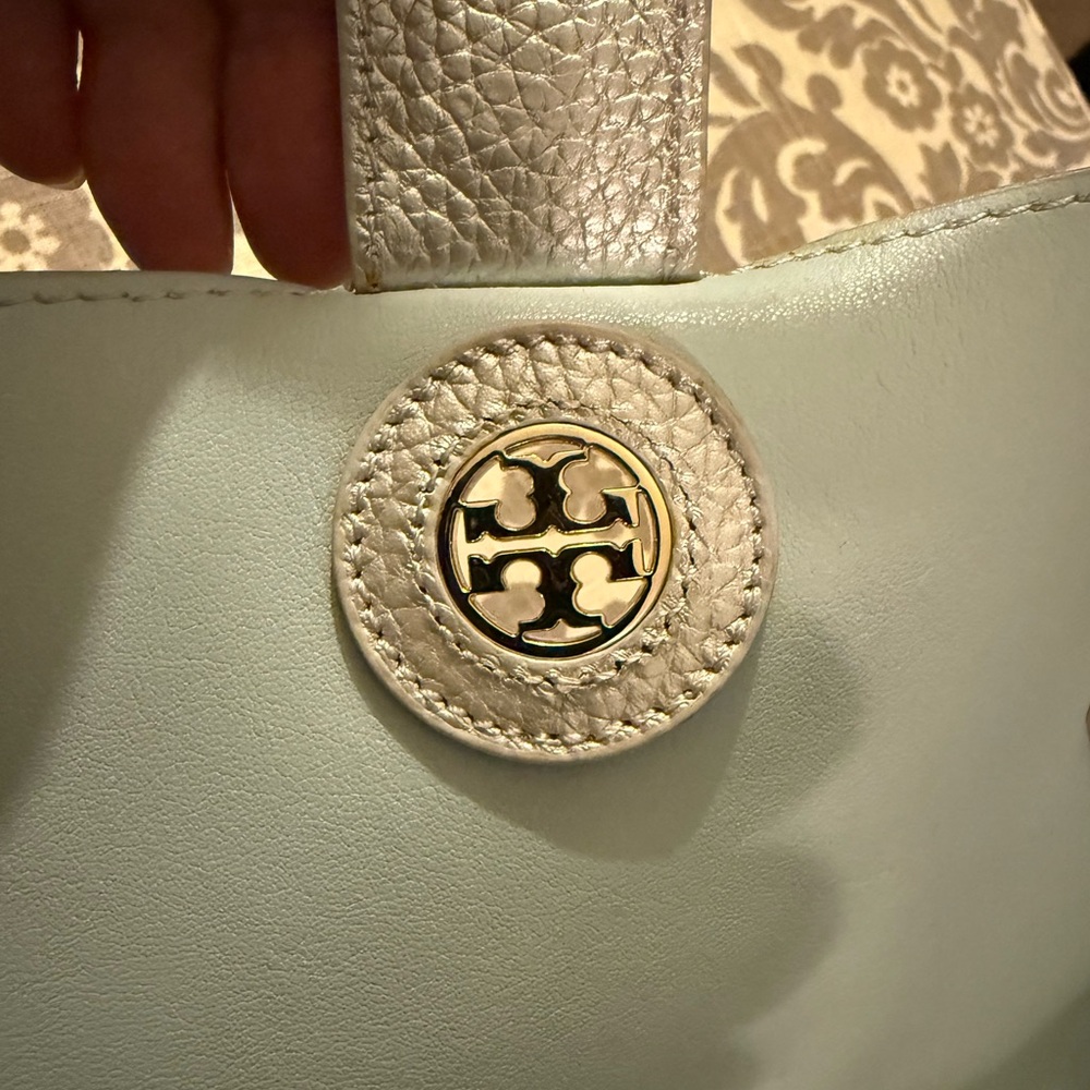 Tory Burch Silver Tote Bag - Picture 16 of 16